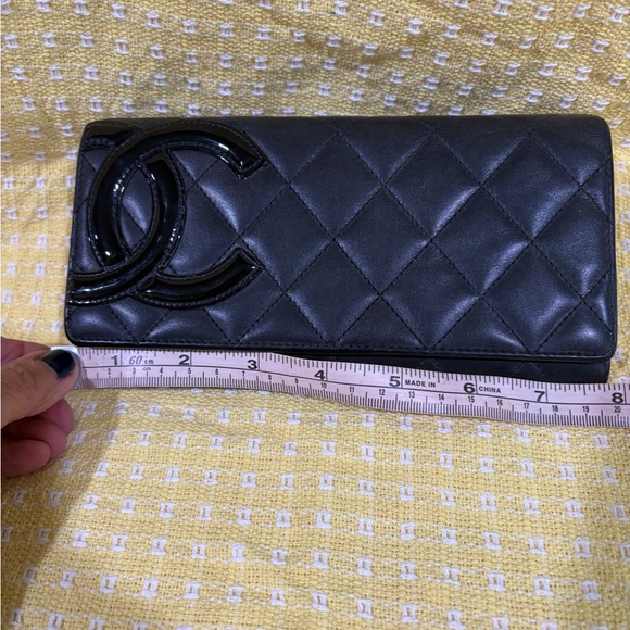 Sold / $900 Channel caviar leather wallet / cross body - Picture 11 of 12